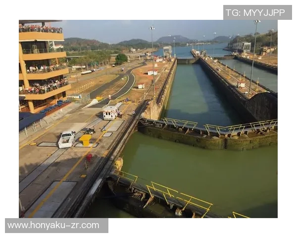 路云尼米与施的对决探讨两位传奇人物的智慧与勇气之争 路云尼米与施的对决探讨两位传奇人物的智慧与勇气之争