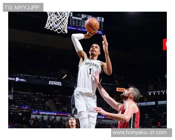 文班亚马新赛季表现惊艳场均20分10篮板3盖帽领跑新秀榜